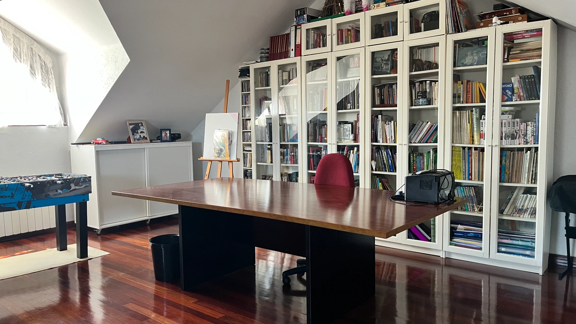 Atico Biblioteca Casa Faro Ajo